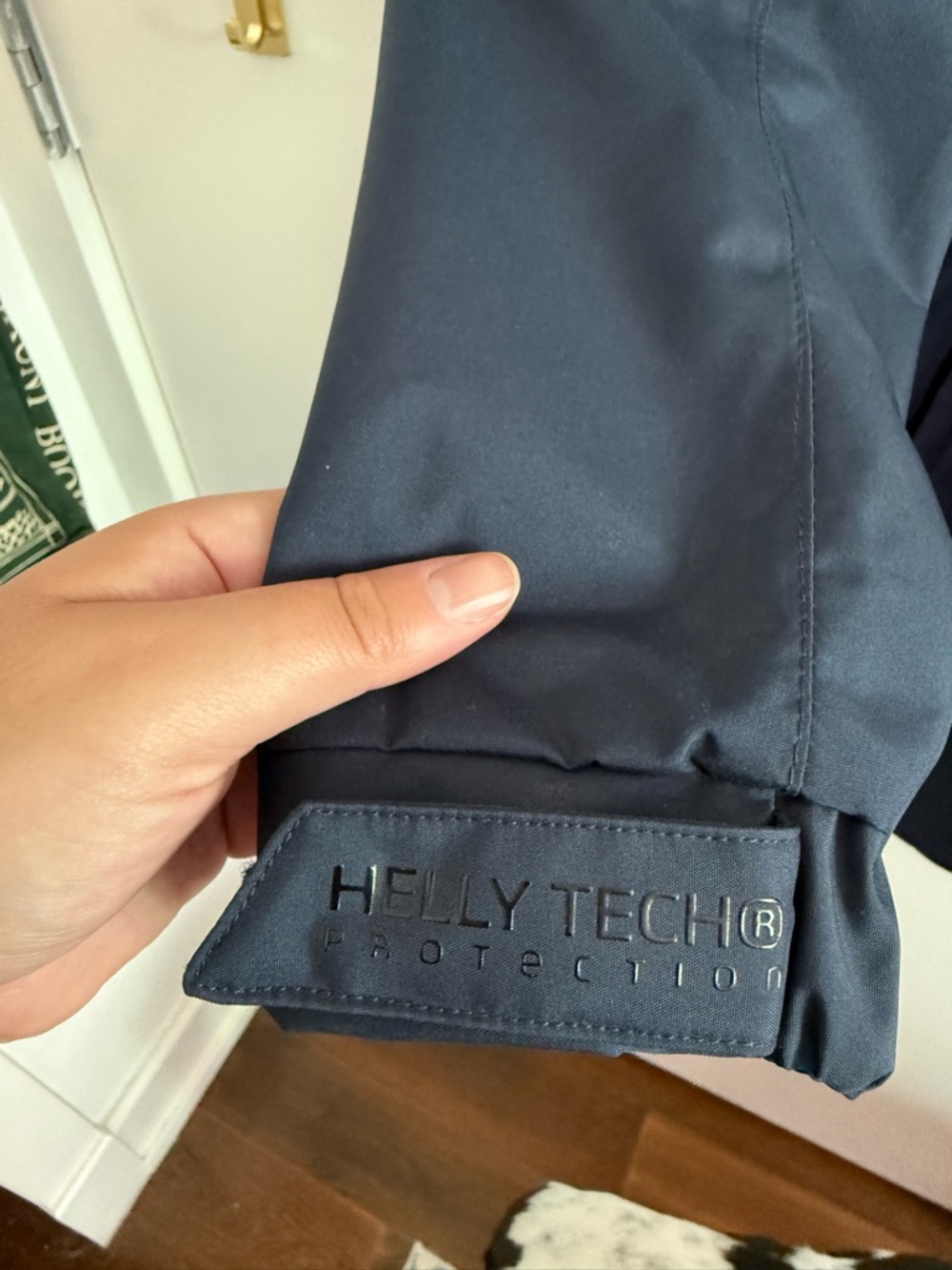 Helly Hansen Navy Belfast Long Rain Jacket with Hood size Small - Picture 4 of 8
